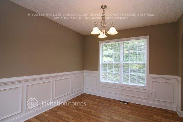 Foto del edificio - 125 Greatwood Dr