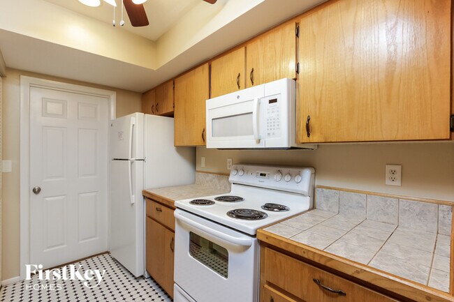 Foto del edificio - 4359 Homewood St