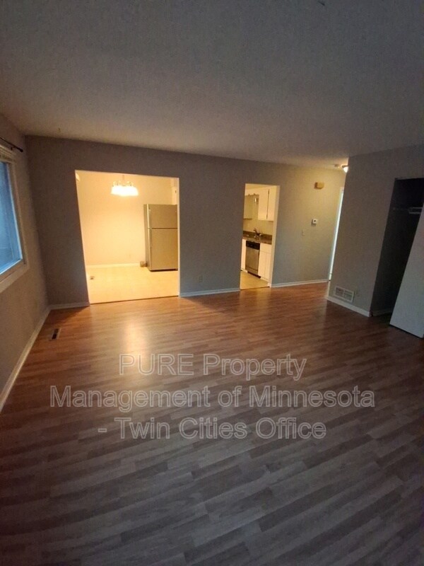 Building Photo - 1628 Cumberland St