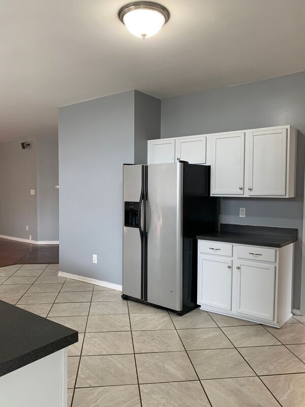 Building Photo - 804 Saddlebred Dr