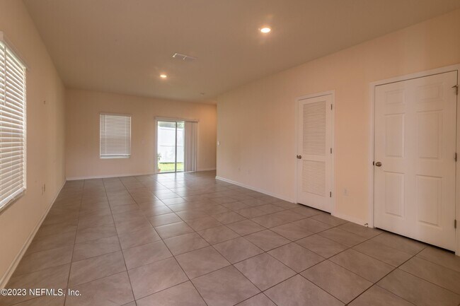 Foto del edificio - 871 Observatory Pkwy
