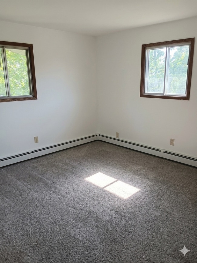Building Photo - Coming Soon: Spacious 2BR Apartment | Heat Included | Kenosha