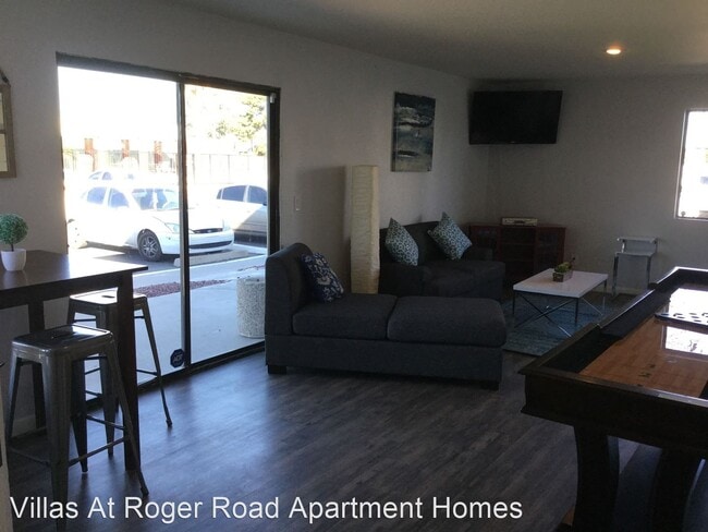 Building Photo - 2 br, 2 bath Apartment - 3985 N. Stone Ave