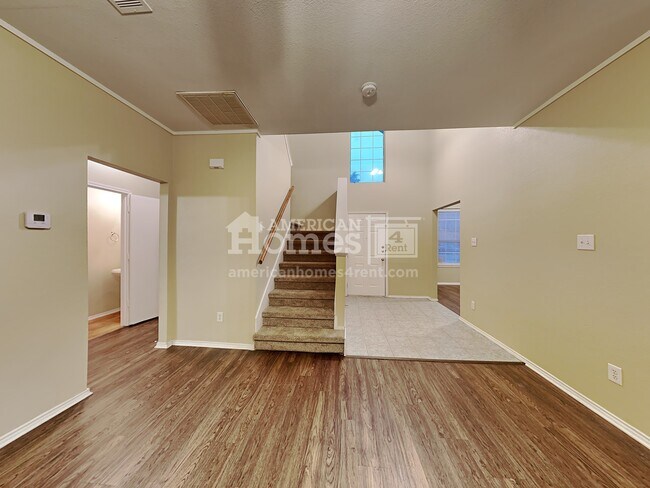 Foto del edificio - 211 Cobblestone Circle