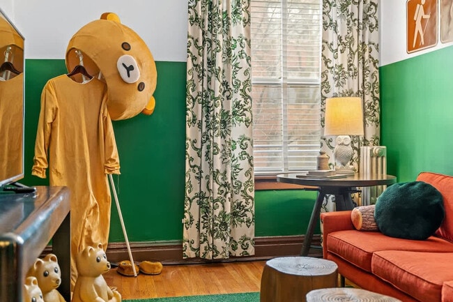 Foto del edificio - 3553 N Racine Ave