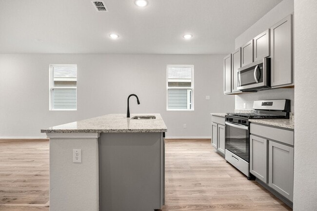 Building Photo - Brand New Home In Blue Ridge Ranch!!!