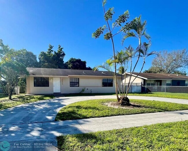 Building Photo - 2850 NW 9th St