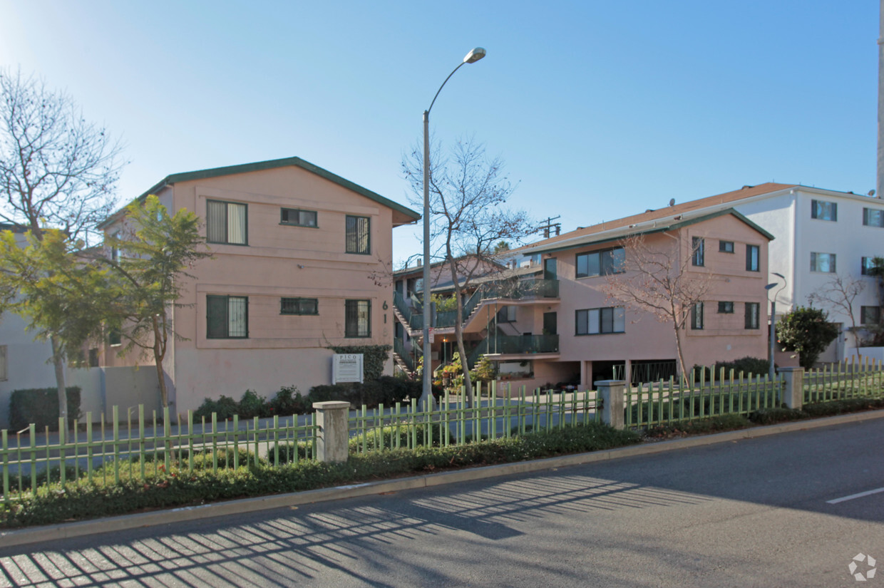 Primary Photo - Pico Apartments