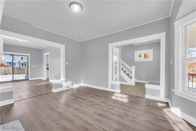 Foto del edificio - 3138 W 101st St