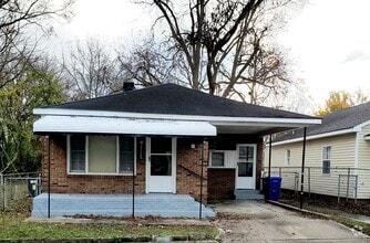 Building Photo - 1115 Douglas Ave