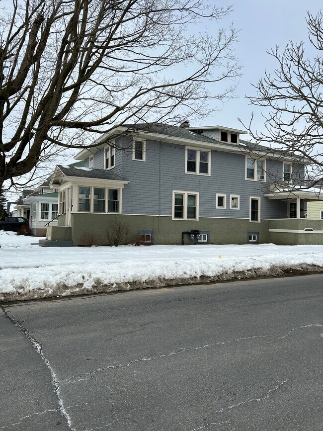 Building Photo - 191 Bishop St