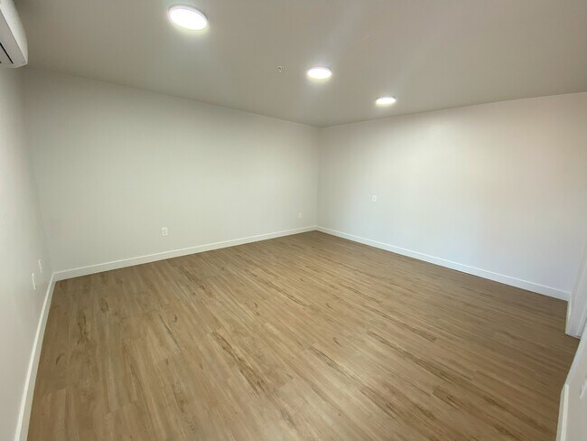 Foto del edificio - 404 E 5600 S