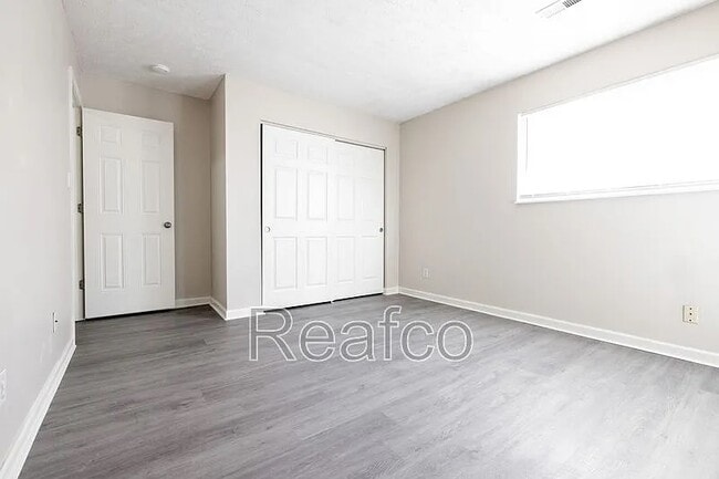 Foto del edificio - 2846 Baughman Ave