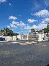 Building Photo - 6548 Racquet Club Dr