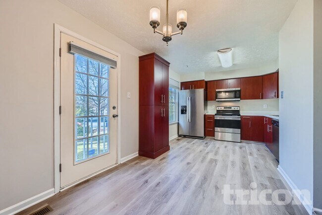 Foto del edificio - 3644 Derby Shire Cir