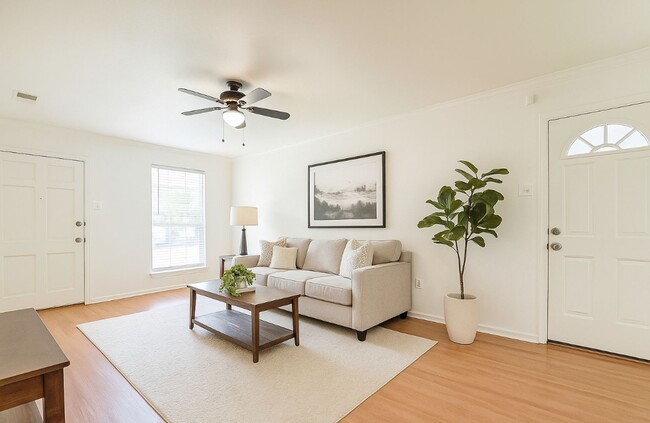 Foto del edificio - Home for Lease