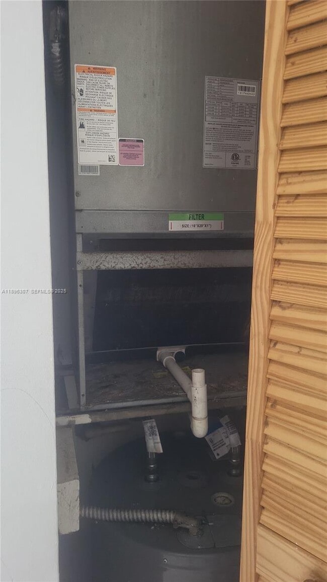 Building Photo - 848 SW 5th St