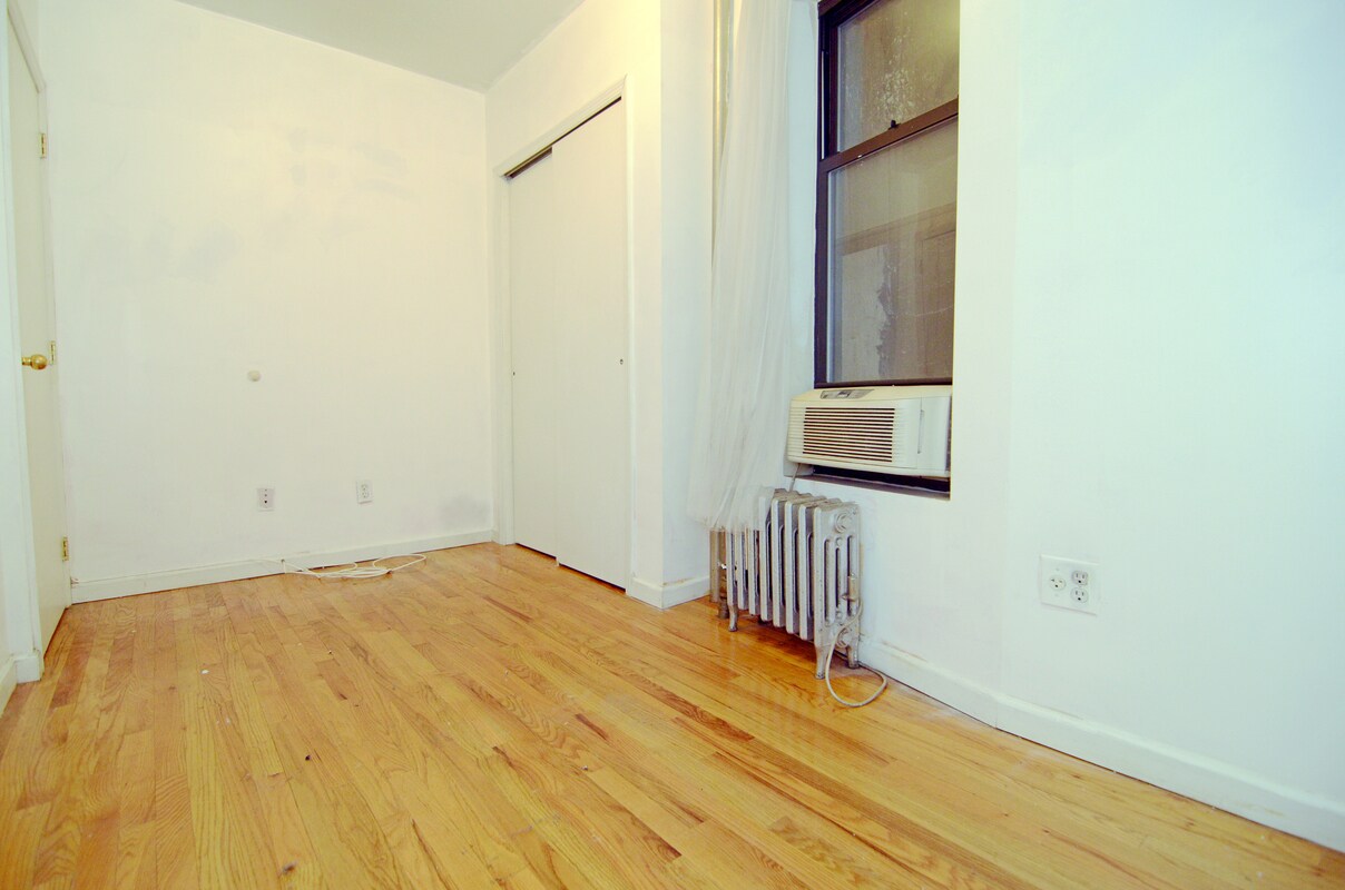 Building Photo - 53 Allen St