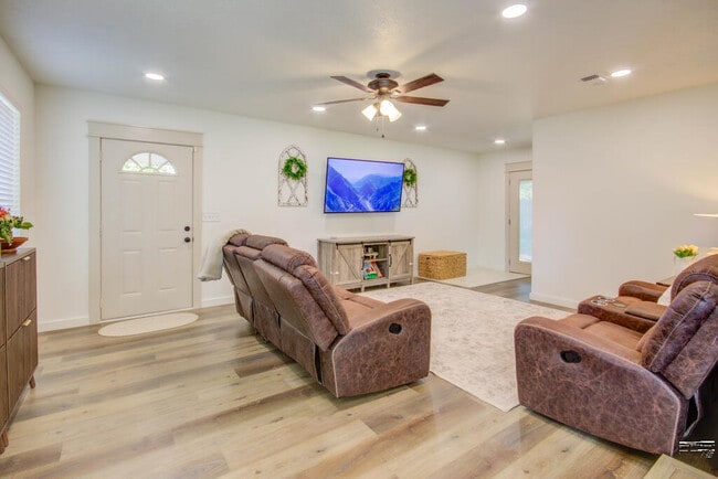 Foto del edificio - 3801 Pine St