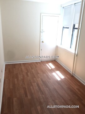 Foto del edificio - 1137 Commonwealth Ave