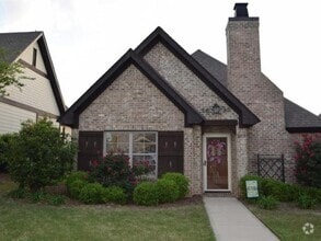 Building Photo - 983 Starr Ct
