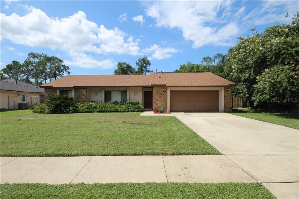 Foto principal - 9421 Holbrook Dr