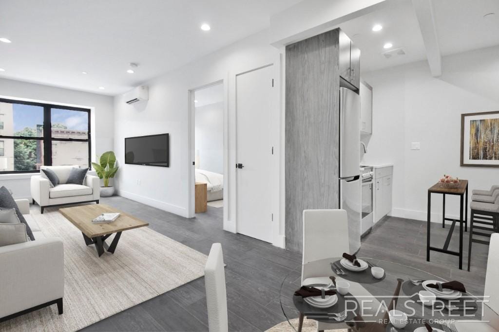 Foto principal - Brand New Spacious 1 BR in Crown Heights