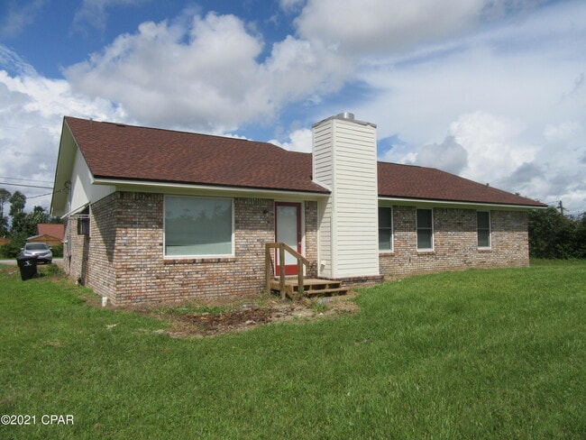 Building Photo - 3218 Game Farm Rd
