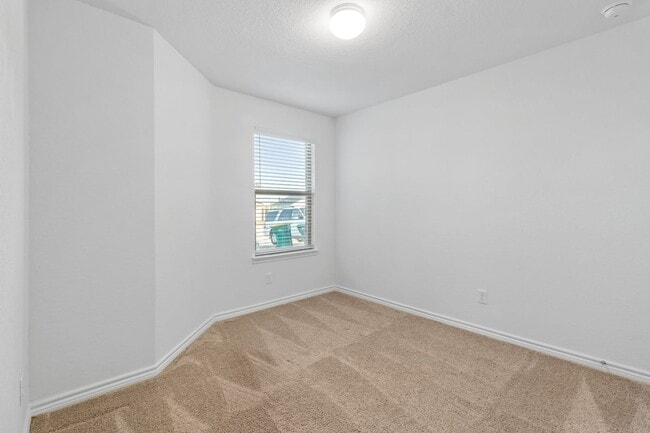 Building Photo - 6613 Willow Lndg