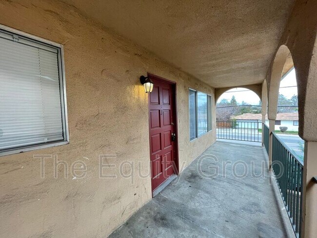 Building Photo - 1320 W Vassar Ave