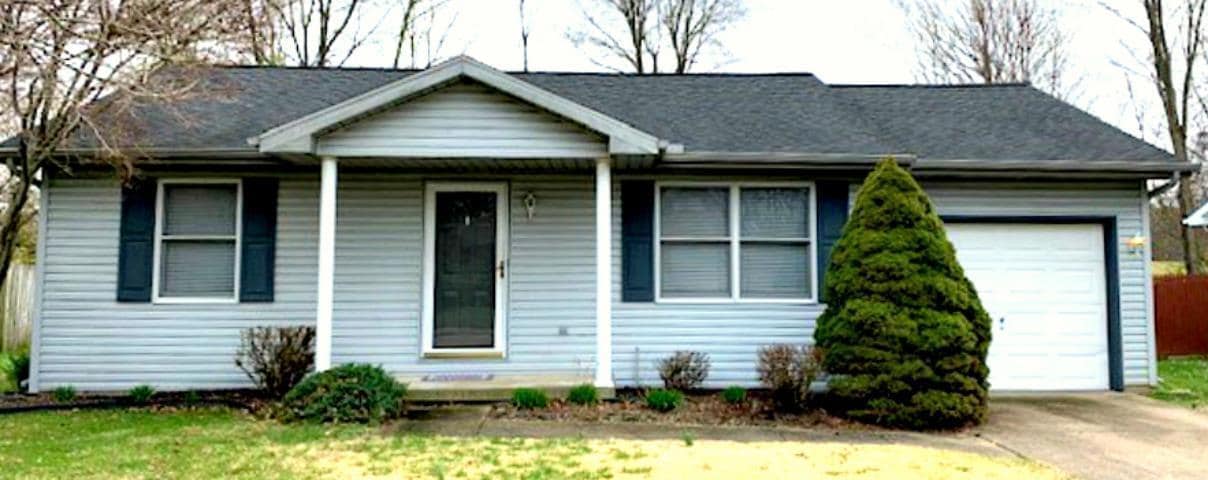 Primary Photo - 7437 Pendleton Ave