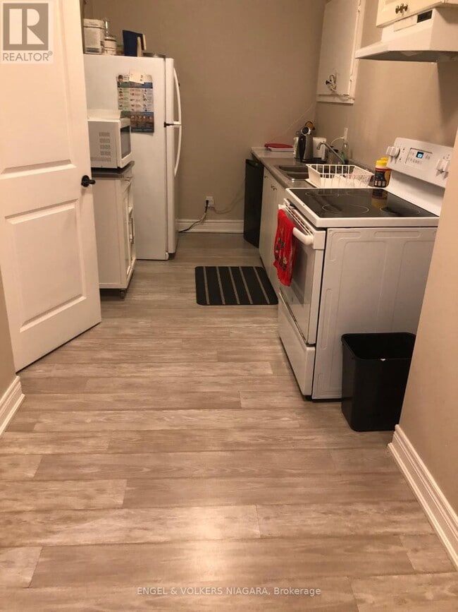 Building Photo - 9285 Eagle Ridge Drive