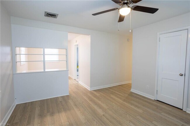 Foto del edificio - 504 Beacon Rd