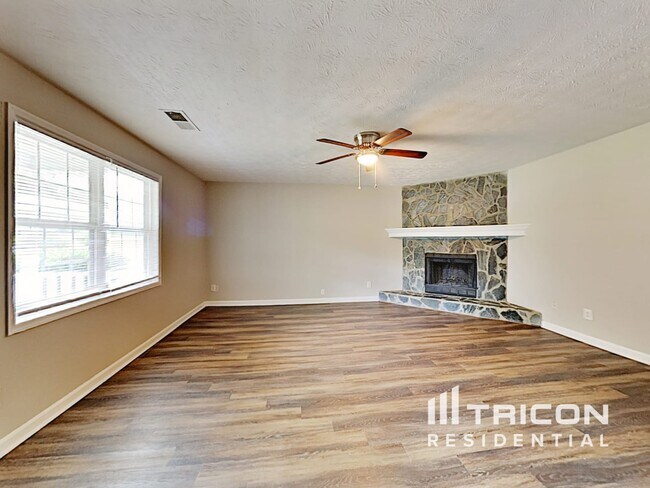 Foto del edificio - 211 Robin Ln