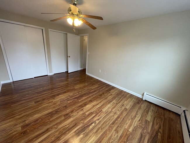 Building Photo - 45 Oakwood Ave