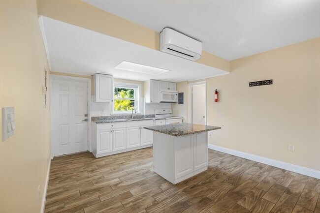 Foto del edificio - 5409 N Flagler Dr