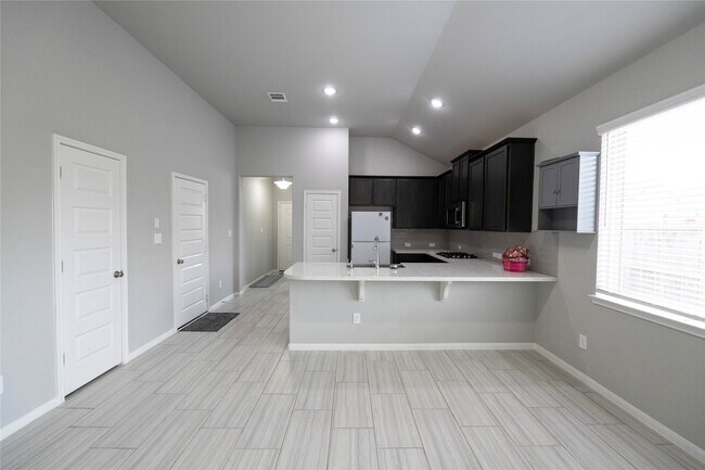 Foto del edificio - 24238 Golden Fallow Dr