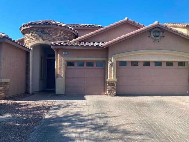 Building Photo - Gorgeous Single Story Home in Gated Aliant...