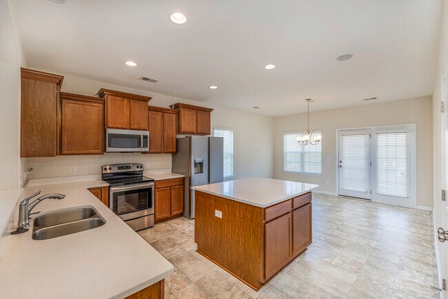Building Photo - 401 Gibby Ln