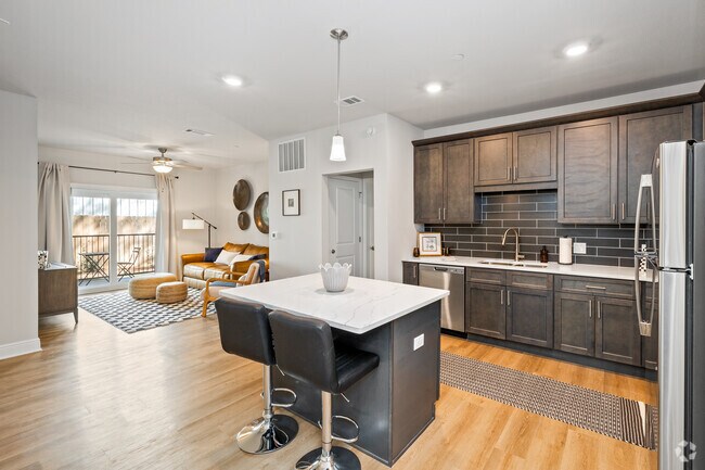 2 habitaciones, 2 baños - 1059 pies cuadrados - Cocina - City North