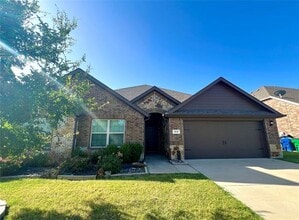 Building Photo - 526 Clearlake Dr