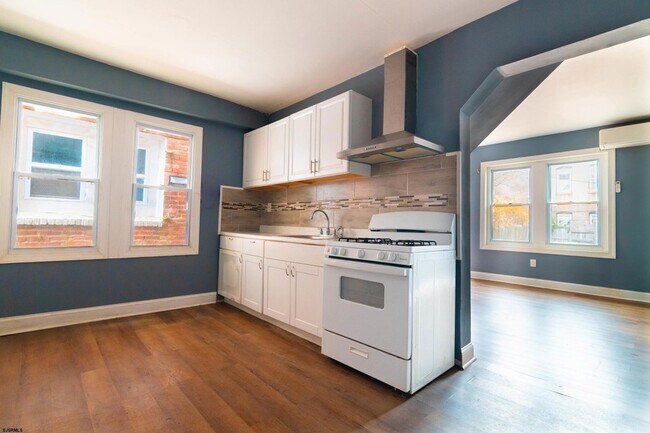 Foto del edificio - 2506 Tindaro Ter