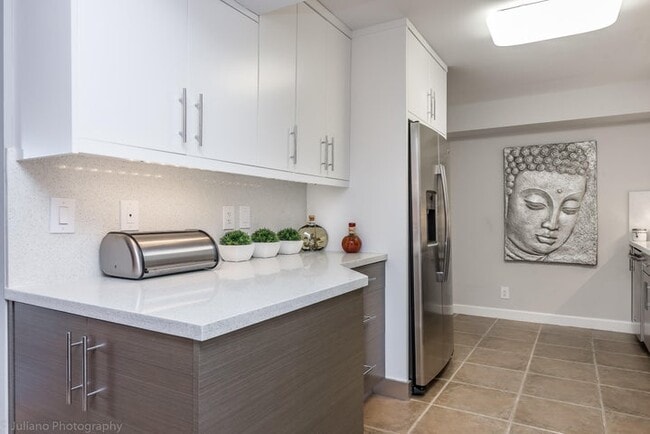 Foto del edificio - 2255 Lindell Blvd