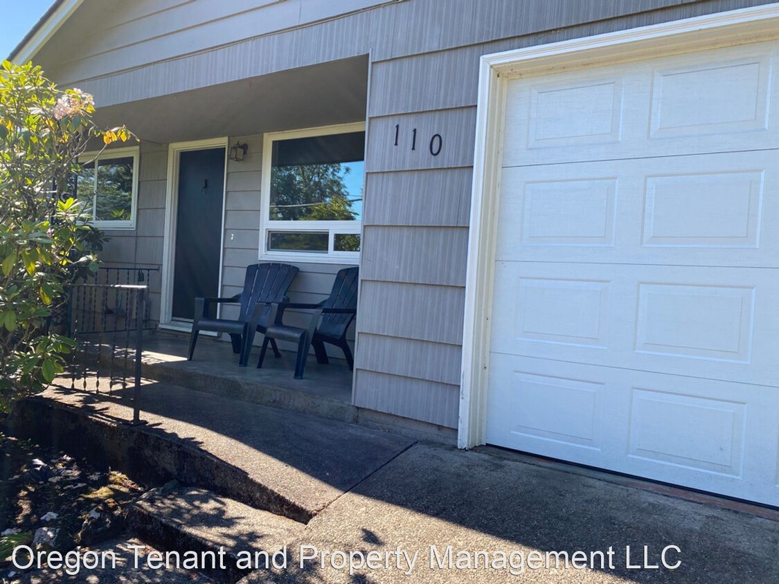 Primary Photo - 3 br, 1 bath House - 110 E 40th ave