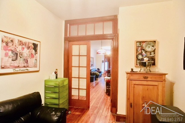 Building Photo - 420 3rd St
