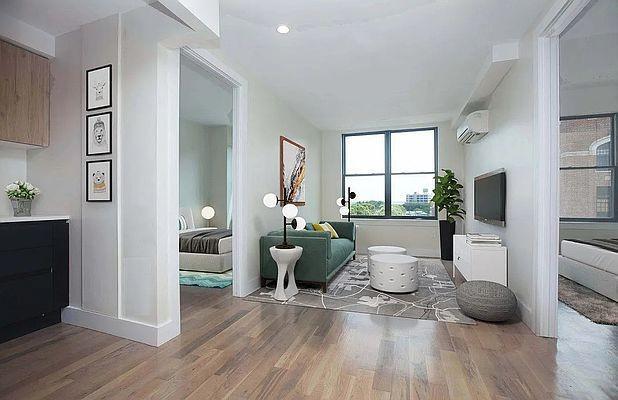 Foto principal - 2 bedroom in Bronx NY 10454