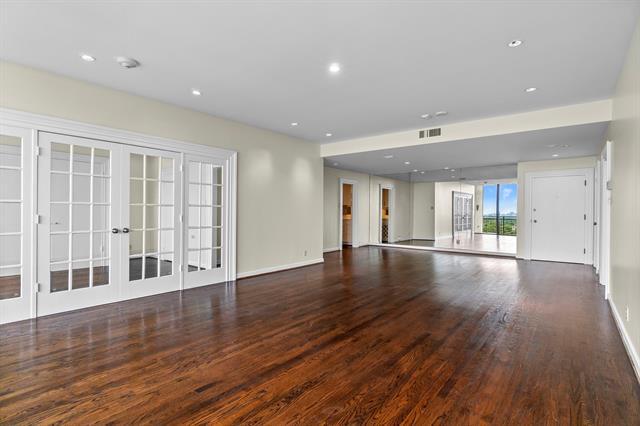 Foto del edificio - 6335 W Northwest Hwy
