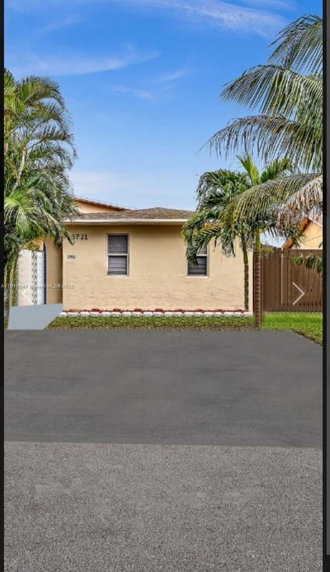 Foto del edificio - 5721 SW 24th Ave