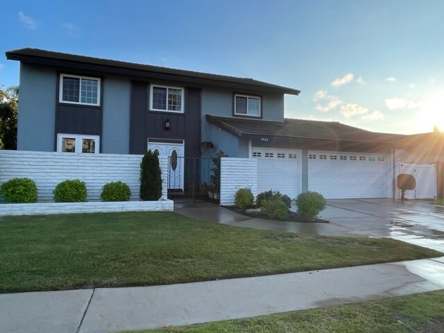 Primary Photo - 9960 Sage Cir