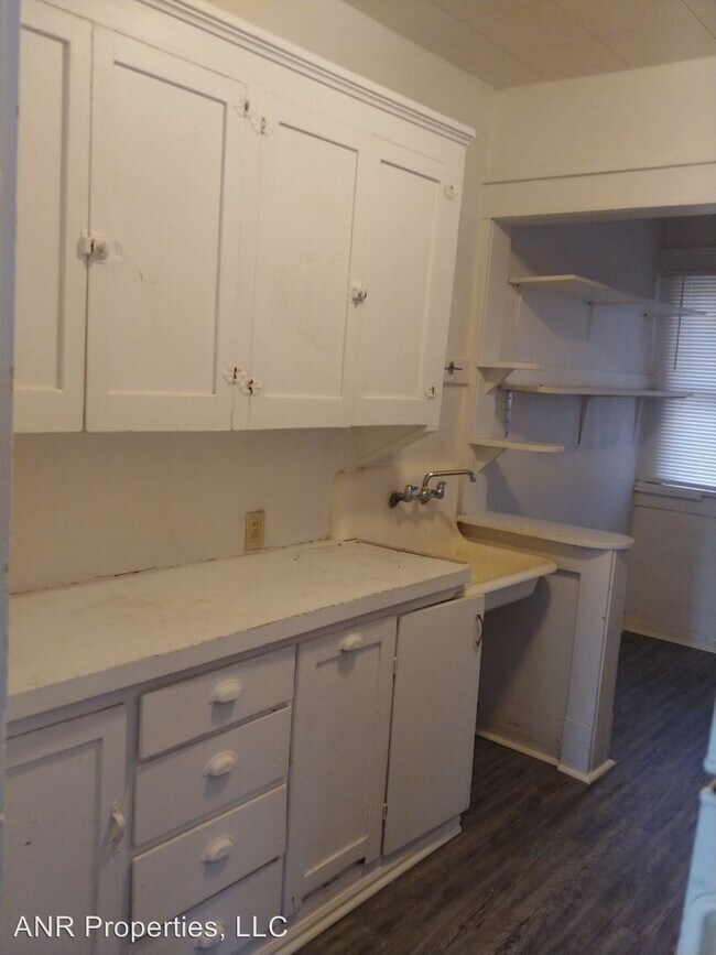 Foto del edificio - 730-730 W Benton St